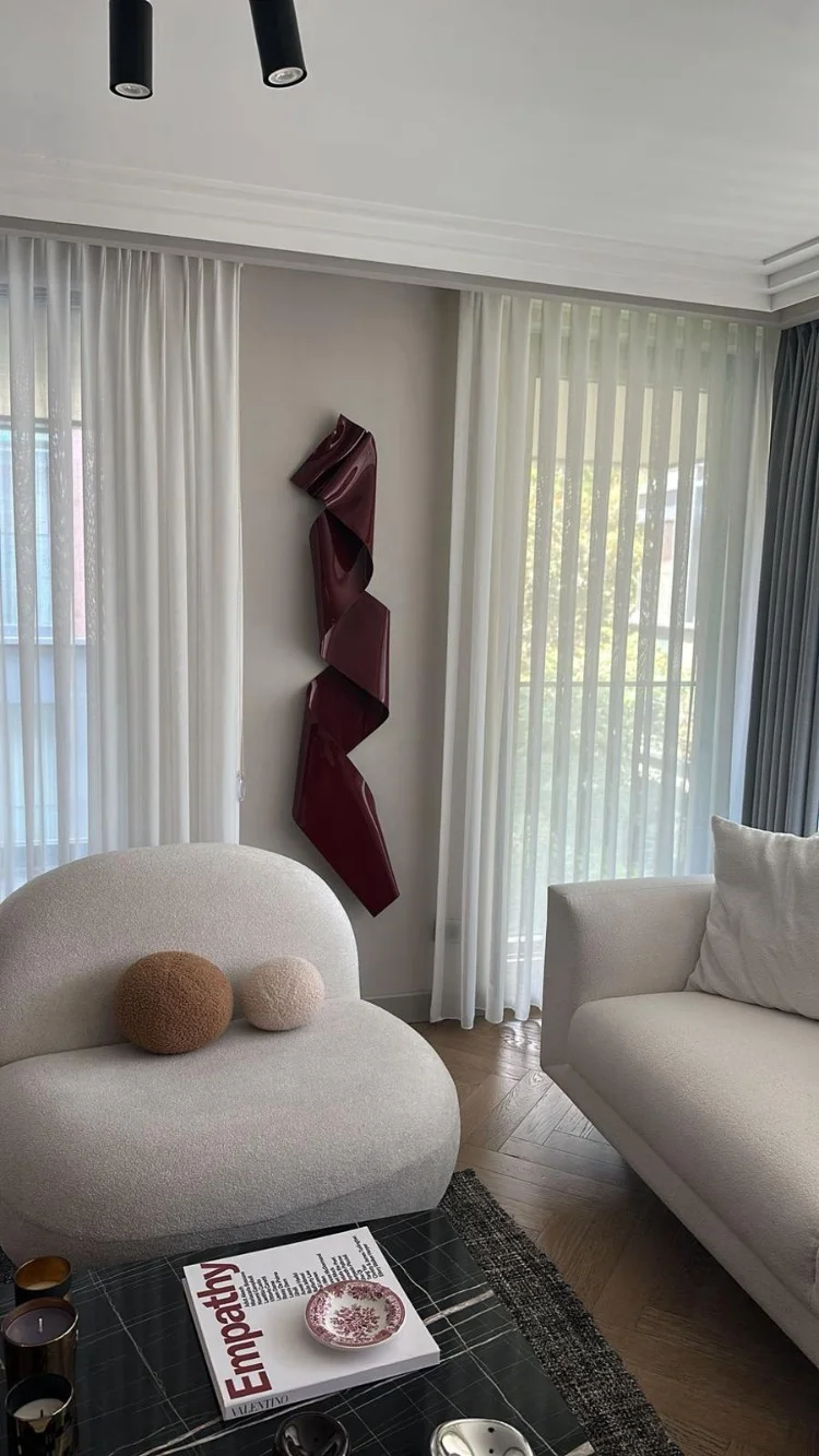 Wion Burgundy