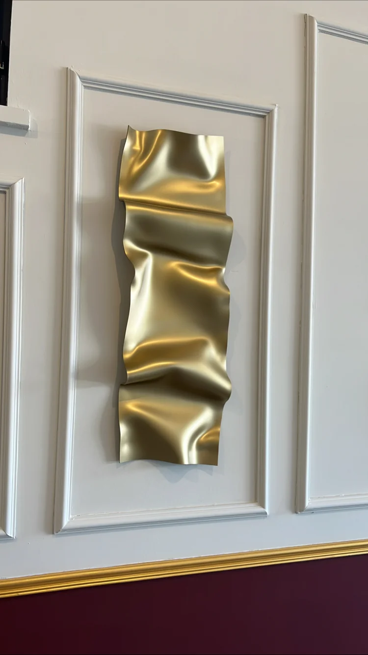 Layer Vertical Gold