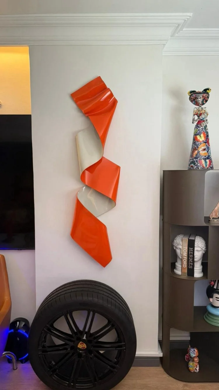 Wion Cream and Orange
