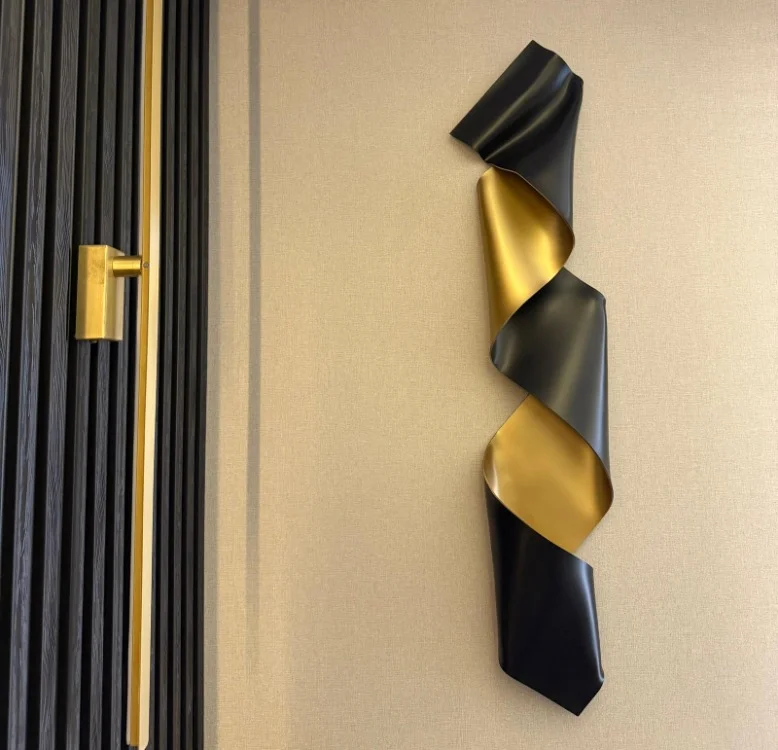 Wion Black and Gold