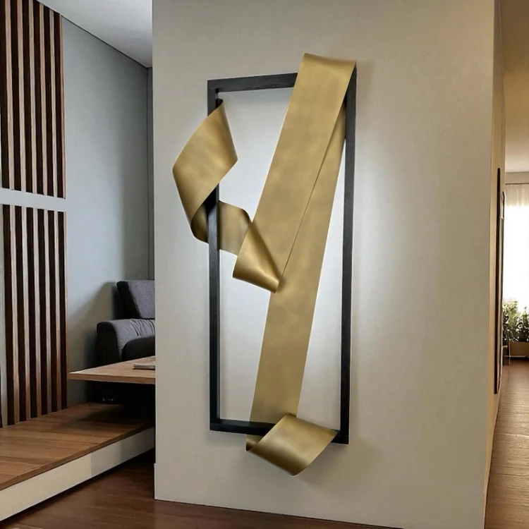 Layer Antique Gold, Black Frame